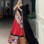 Cotton Printed And Gamthi work With Mirror work choli